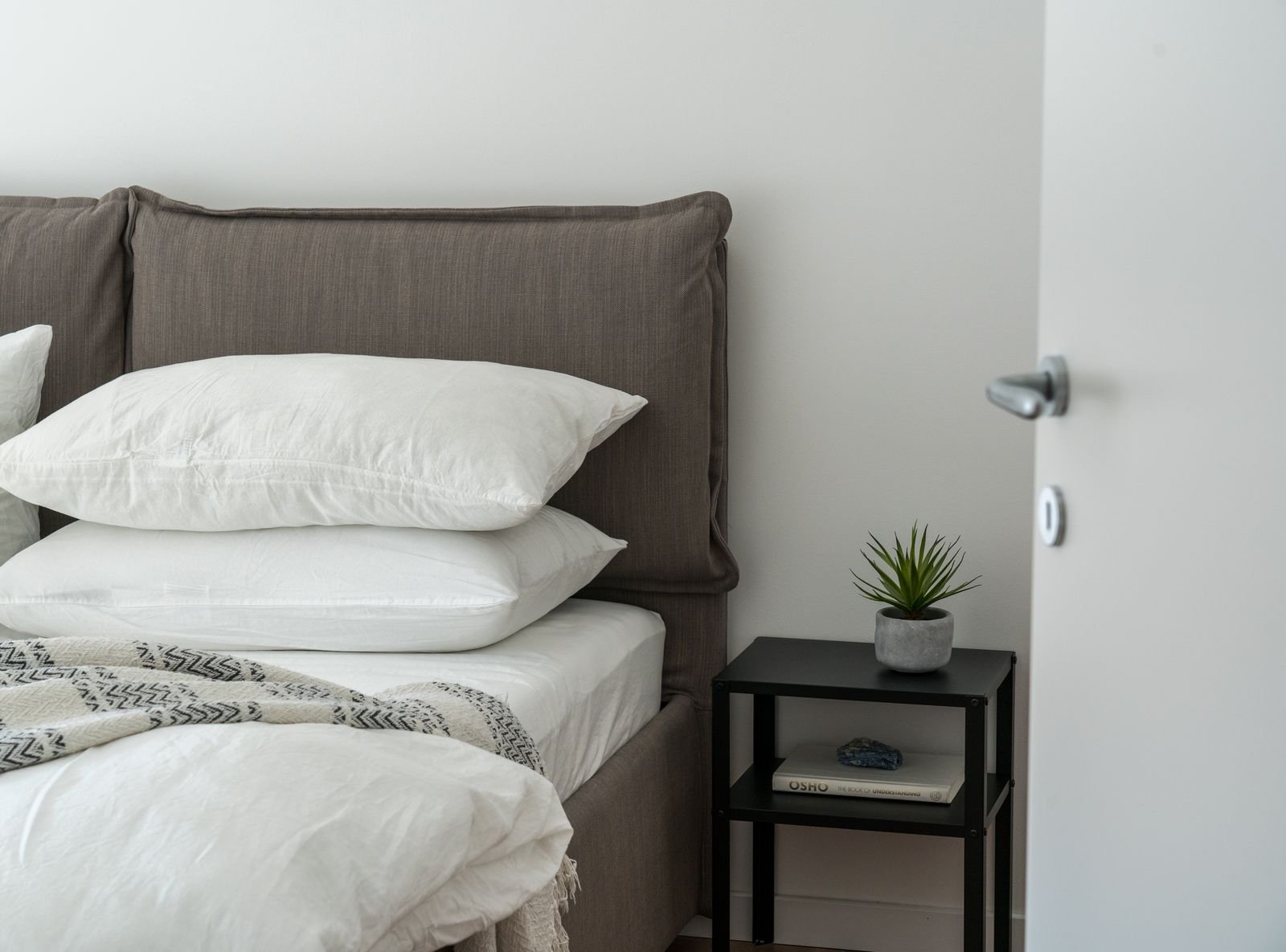 Bed bug treatment portland — clean, treated bedroom